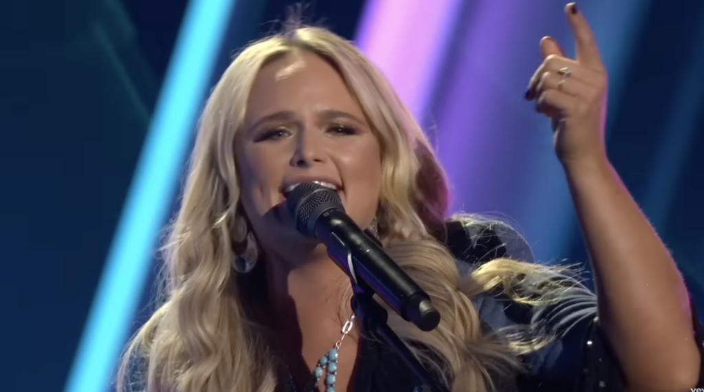 Madeline Osburn: Miranda Lambert Is Right – Put Your Stupid Phone Down Madeline Osburn: Miranda Lambert Is Right – Put Your Stupid Phone Down