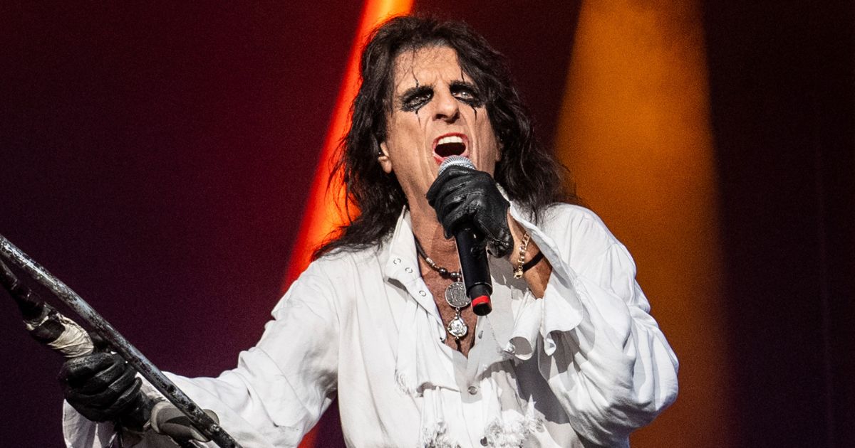 Rock Icon Alice Cooper Rips Into Dangerous, ‘Absurd’ Trans Teen ‘Fad’: ‘We’ve Got to Get This Under Control’